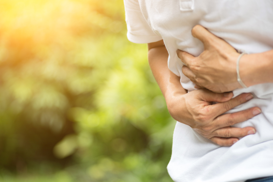 What are the symptoms of colon cancer?